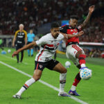 Flamengo e São Paulo empatam em duelo equilibrado pelo campeonato