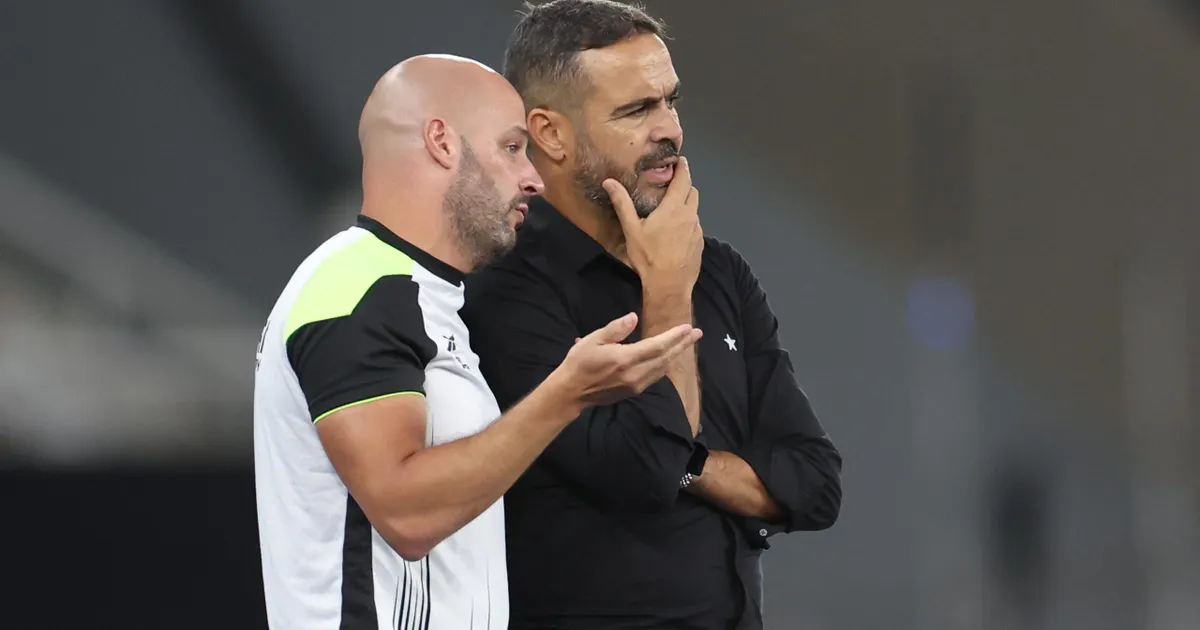 Franclim Carvalho critica calendário da CBF antes de duelo contra o Cruzeiro