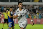 Gabriel Menino marca em vitória do Santos pela Copa Sul-americana