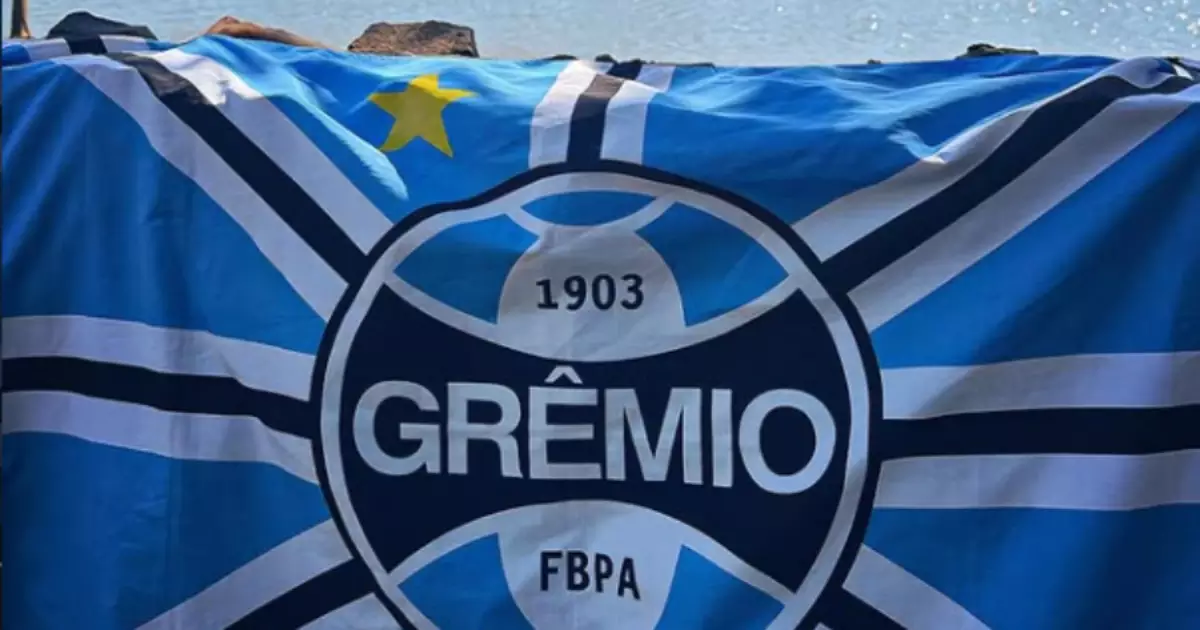 Grêmio anuncia meia croata Filip Krovinovic como terceiro reforço da janela