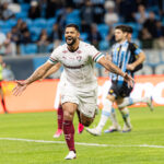 Hulk marca primeiro gol pelo Fluminense e traz segurança em pênaltis
