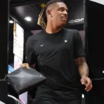 Ilsinho prevê futuro de Danilo no Botafogo e alerta sobre arrependimento