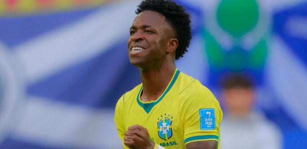 Vini Jr recebe elogios de Romário após desempenho de destaque na Copa do Mundo