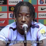 Madueke detalha rotina em Kansas e analisa gol decisivo de Martinelli