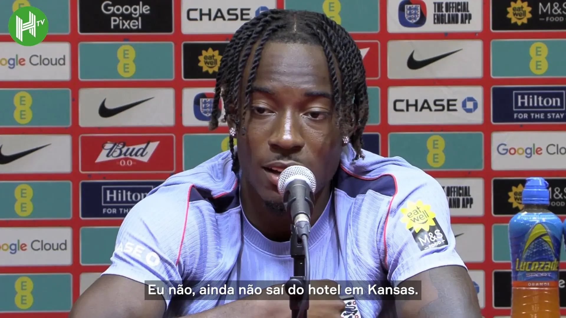 Madueke detalha rotina em Kansas e analisa gol decisivo de Martinelli