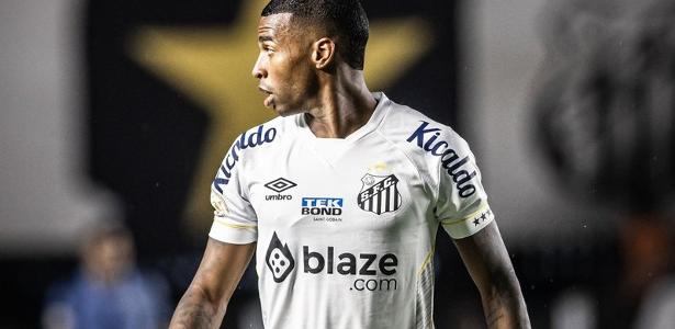 Santos sofre sanção da FIFA e fica impedido de registrar reforços
