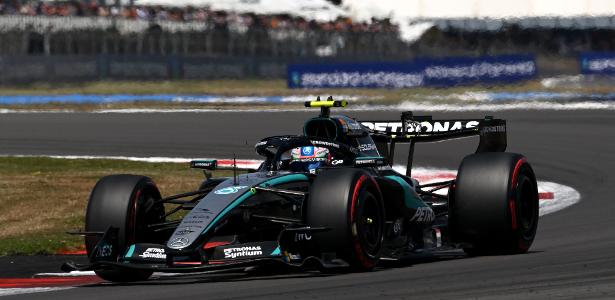 Kimi Antonelli supera Lewis Hamilton em sprint estratégica na Grã-bretanha