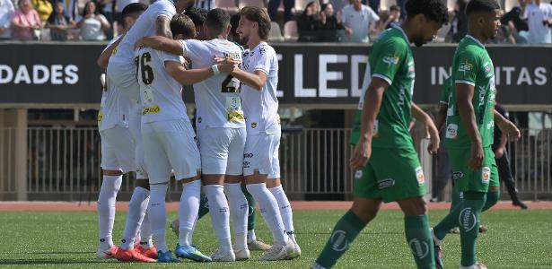 Santos supera União São João no Pacaembu com brilho de Juninho