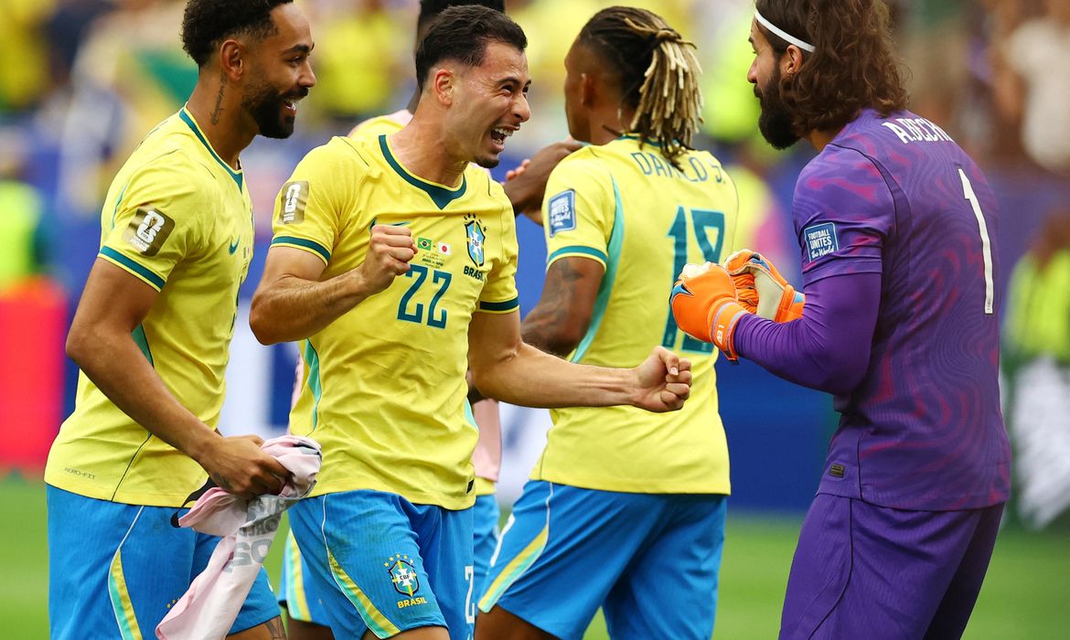 Brasil e Noruega decidem vaga nas quartas da Copa do Mundo nesta quarta-feira