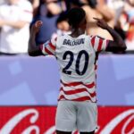 Fifa anula cartão vermelho de Balogun e atacante reforça Estados Unidos nas oitavas
