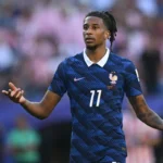 França recorre à Fifa para anular cartão amarelo de Michael Olise