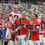 Haaland brilha, elimina o Brasil e empata com Messi e Mbappé na artilharia da Copa