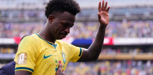Vinícius Júnior sob críticas após eliminação do Brasil na Copa do Mundo