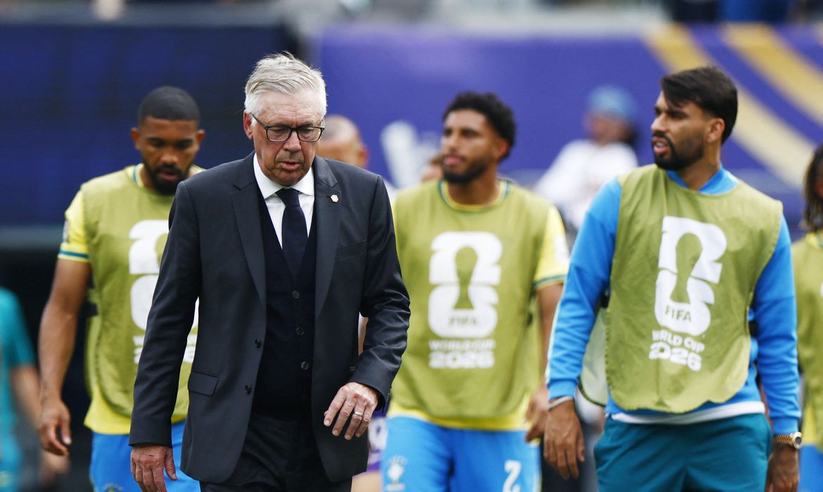 Ancelotti projeta novo ciclo após eliminação do Brasil na Copa do Mundo