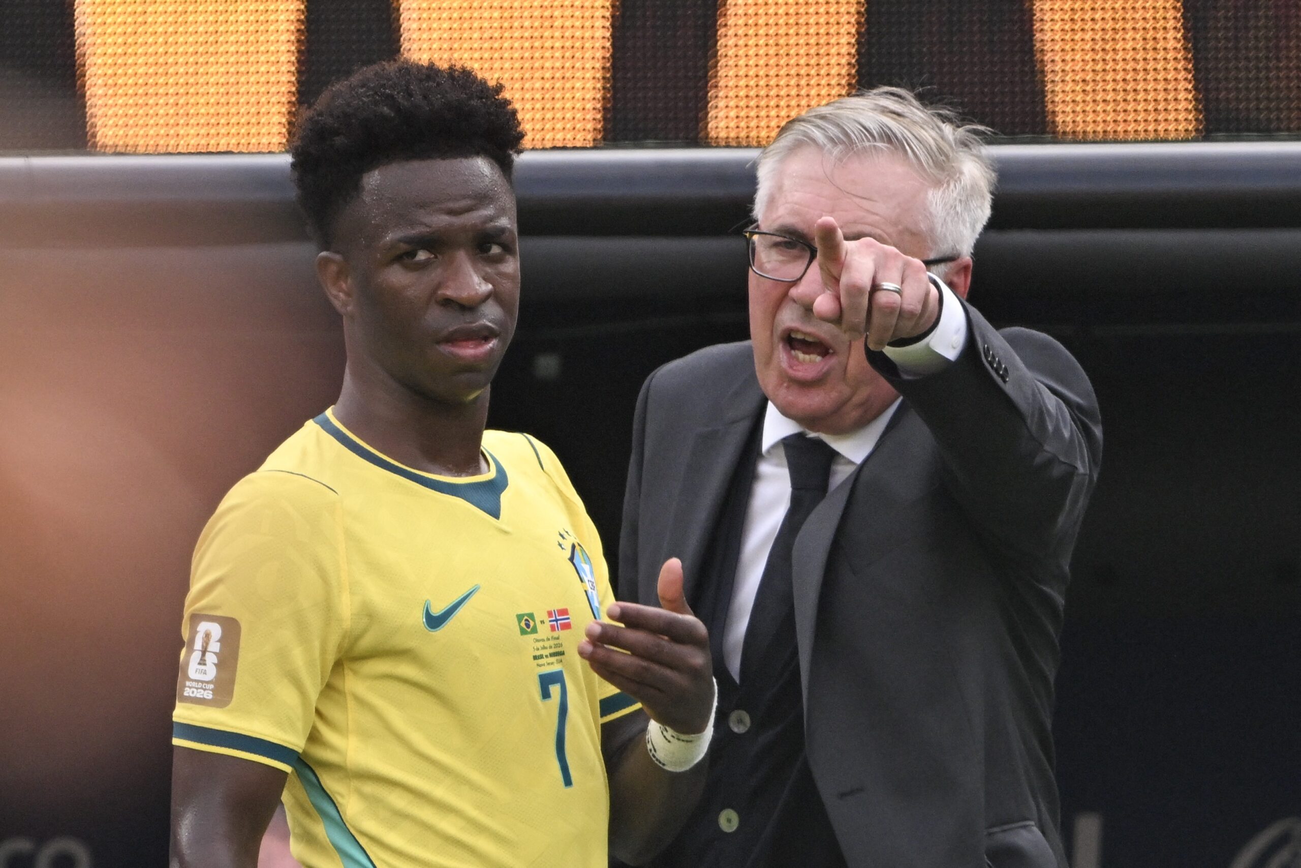 Vini Jr esclarece escolha de batedor após pênalti perdido pelo Brasil