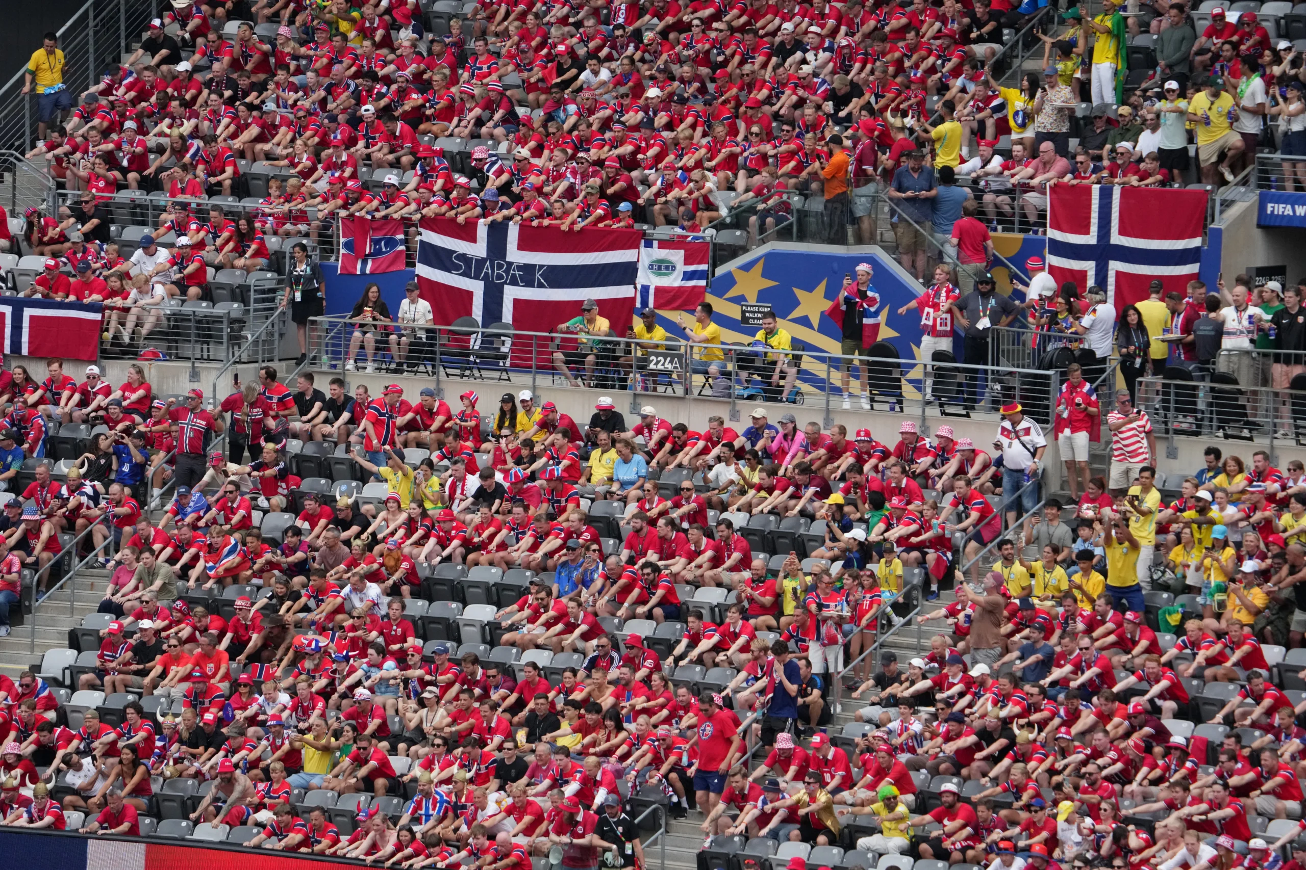 Noruega celebra triunfo histórico sobre o Brasil na Copa do Mundo