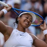 Naomi Osaka celebra retorno à elite e felicidade em quadra após vitória em Wimbledon