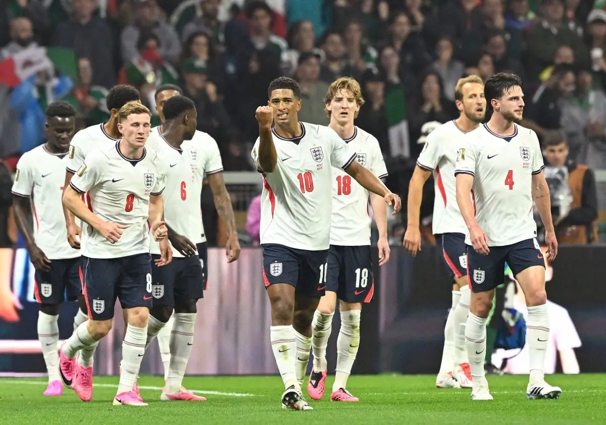 Inglaterra supera expulsão no Azteca e elimina México da Copa do Mundo