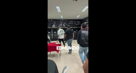 Edmundo marca presença em evento festivo no histórico São Januário