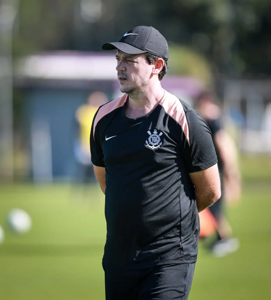 Corinthians acelera preparação para amistoso e mira retorno oficial após intertemporada