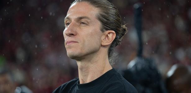 Filipe Luís assume comando técnico do Monaco com contrato de longo prazo