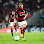 Luiz Araújo reafirma compromisso com o Flamengo e encerra especulações de mercado