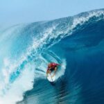 Kelly Slater retorna ao circuito mundial de surfe como convidado no Taiti