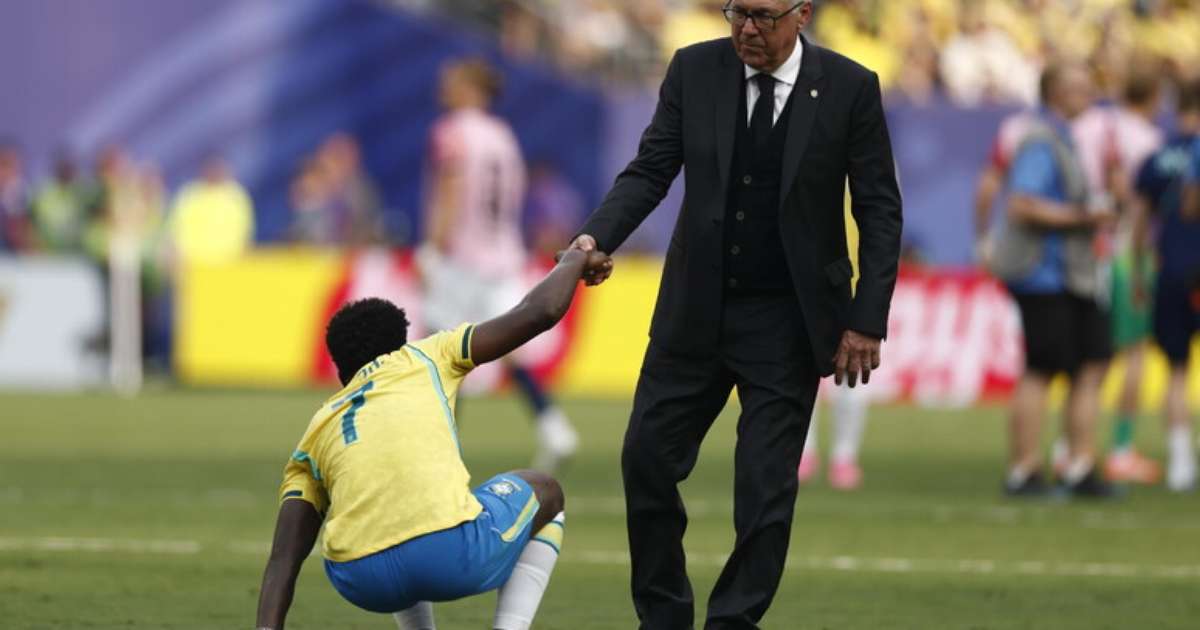 Seleção brasileira mantém Carlo Ancelotti após eliminação precoce na Copa do Mundo