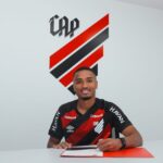 Athletico garante permanência de Leozinho com renovação até 2028