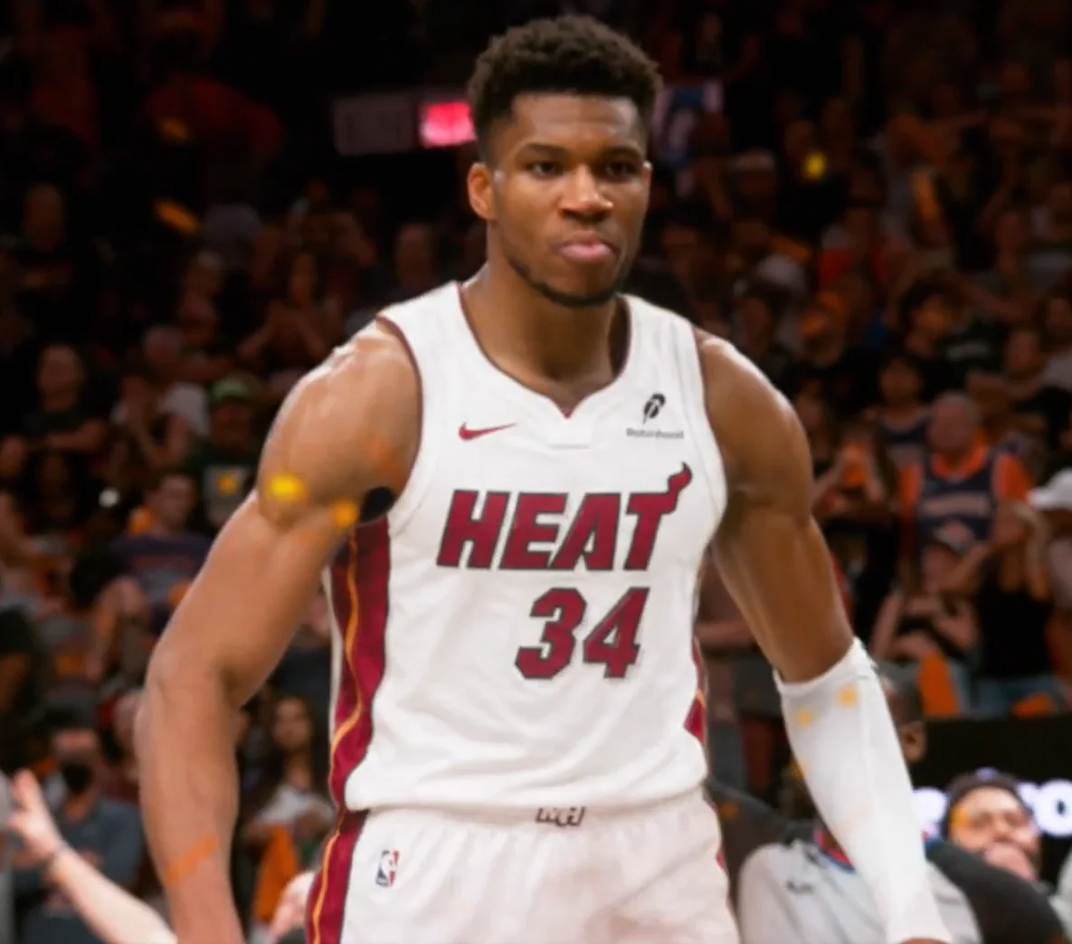 Giannis Antetokounmpo é anunciado como novo reforço do Miami Heat