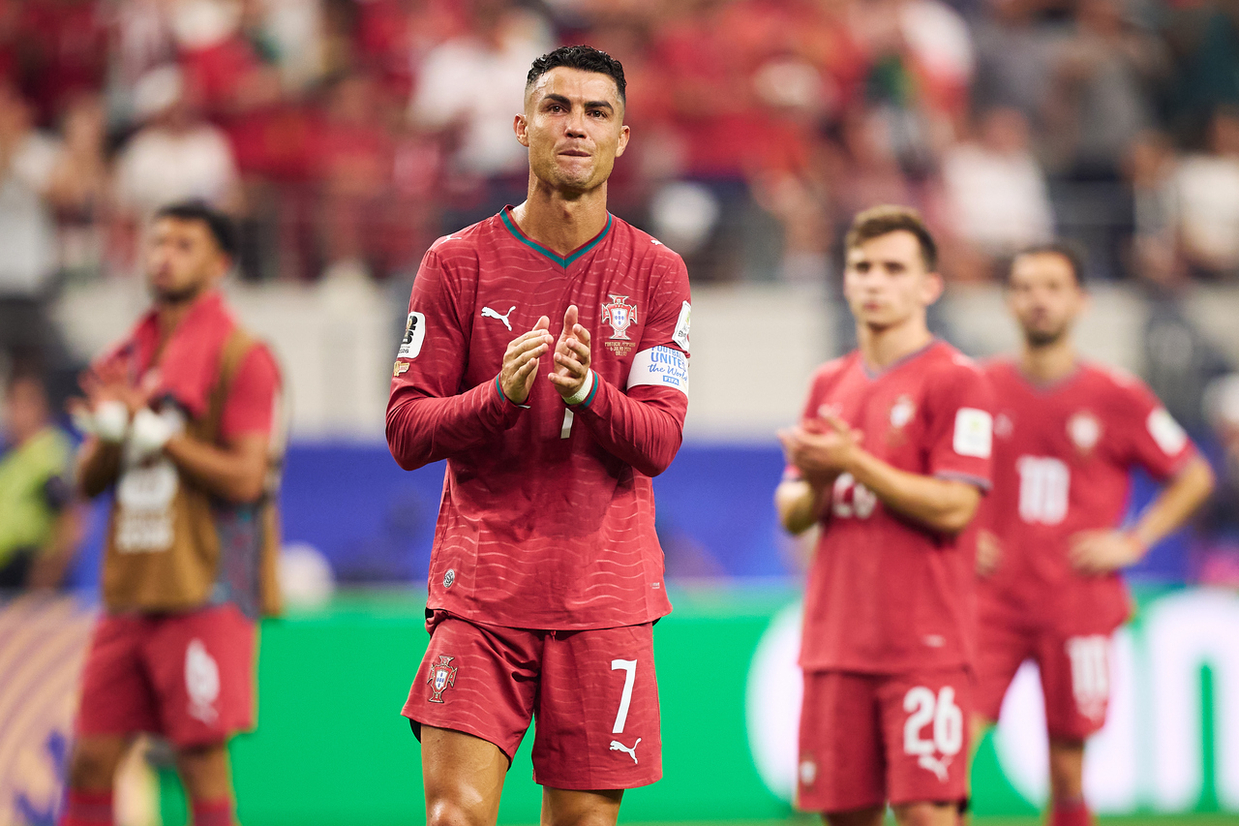 Cristiano Ronaldo encerra trajetória em Copas após eliminação de Portugal