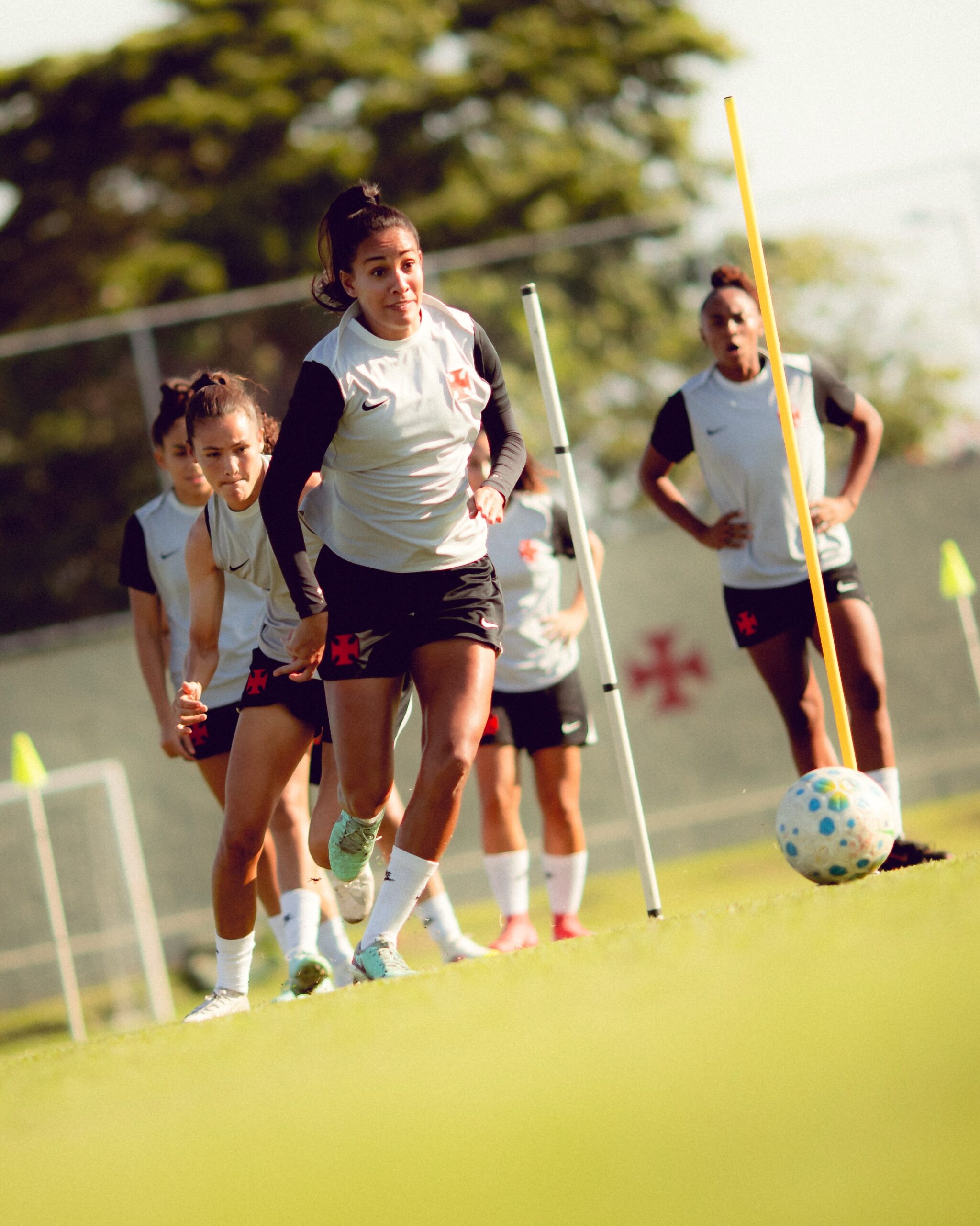 Vasco da Gama intensifica preparação do elenco feminino em treino tático