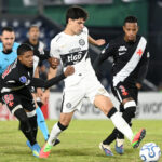 Tchê Tchê permanece no Vasco após negociações com clubes da série a não avançarem