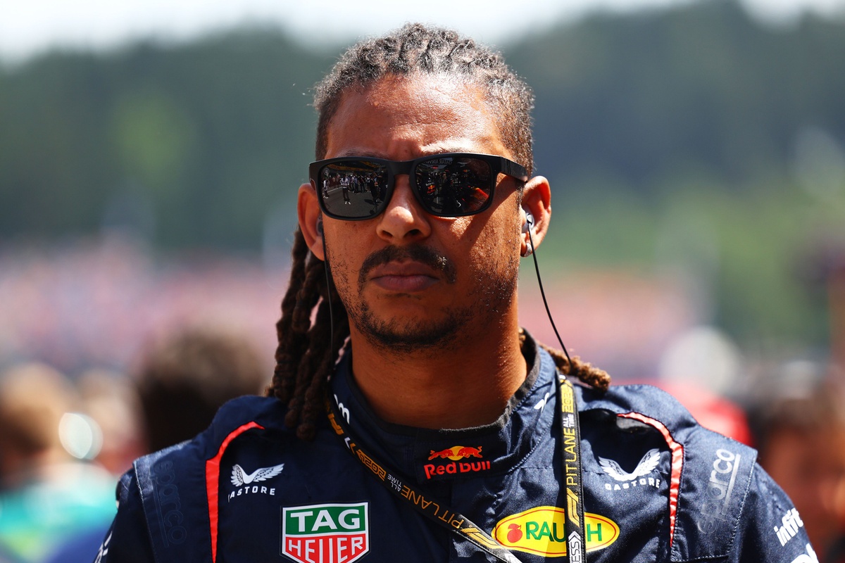 Furto de capacetes educacionais da Red Bull em Silverstone gera investigação policial