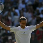 Zverev supera desafio em Wimbledon e alcança as quartas de final