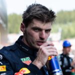 Bastidores da F1 revelam cláusula de rescisão de Verstappen e interesse em Mercedes, Ferrari e Mclaren