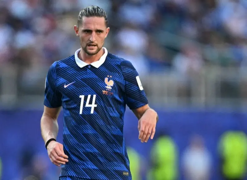 França e Marrocos medem forças no meio-campo por vaga na semifinal