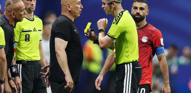 Polêmica sobre arbitragem marca vitória da Argentina contra o Egito na Copa
