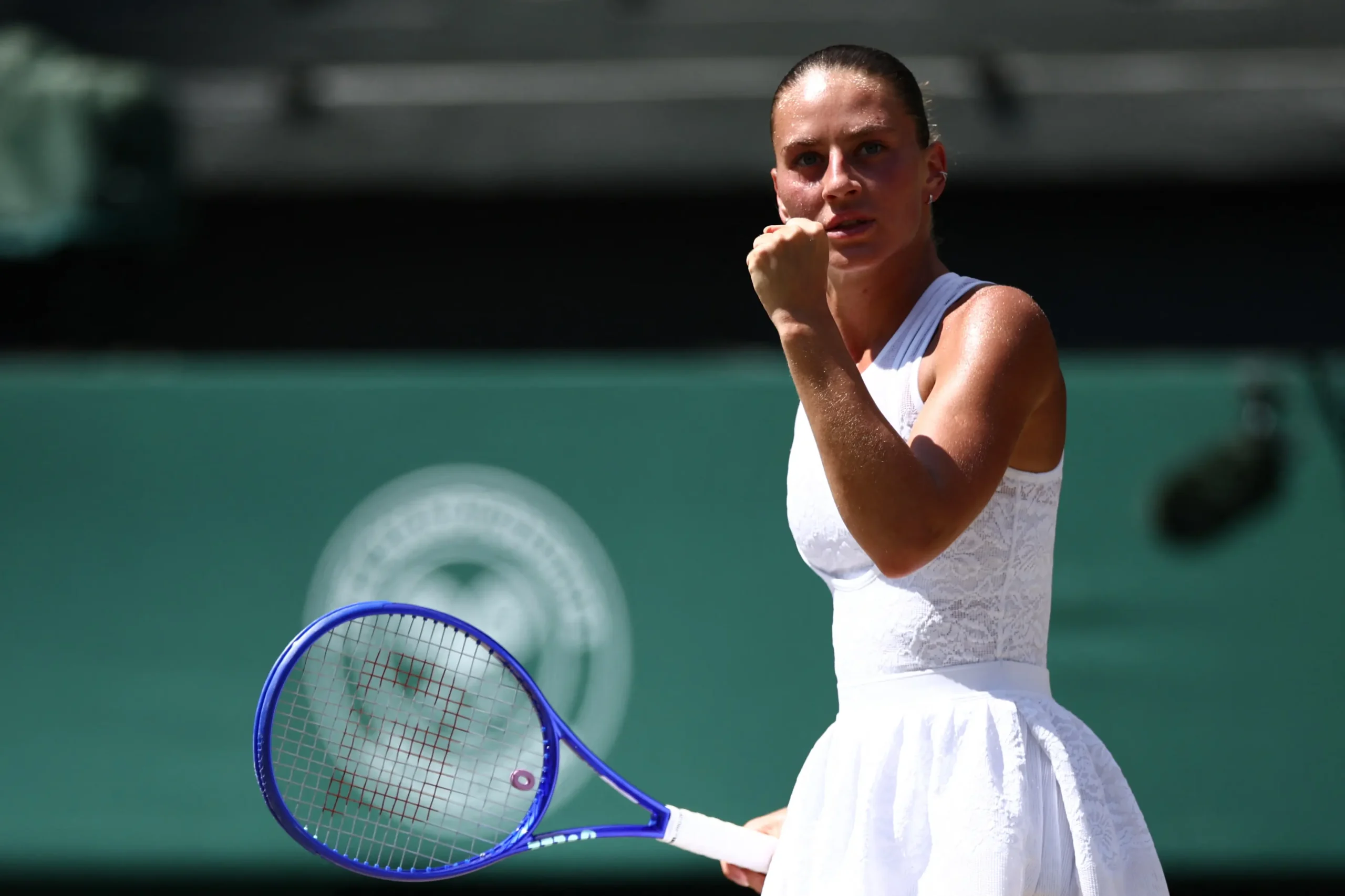 Wimbledon: Kostyuk e Nosková garantem vaga nas semifinais após vitórias convincentes
