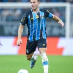 Arthur entra no radar do Corinthians mas negociação enfrenta obstáculo financeiro