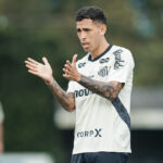 Santos intensifica preparação física e tática em dia de treino no CT