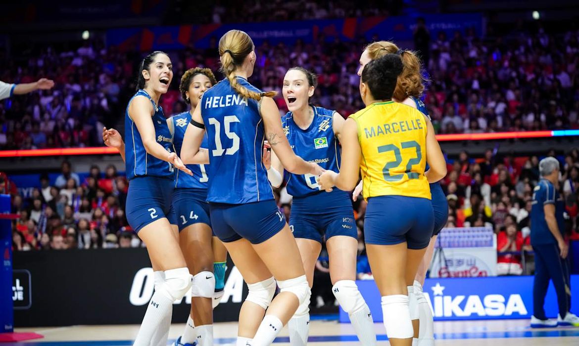 Vôlei: Brasil supera Japão na Liga das Nações e mantém perseguição aos Estados Unidos