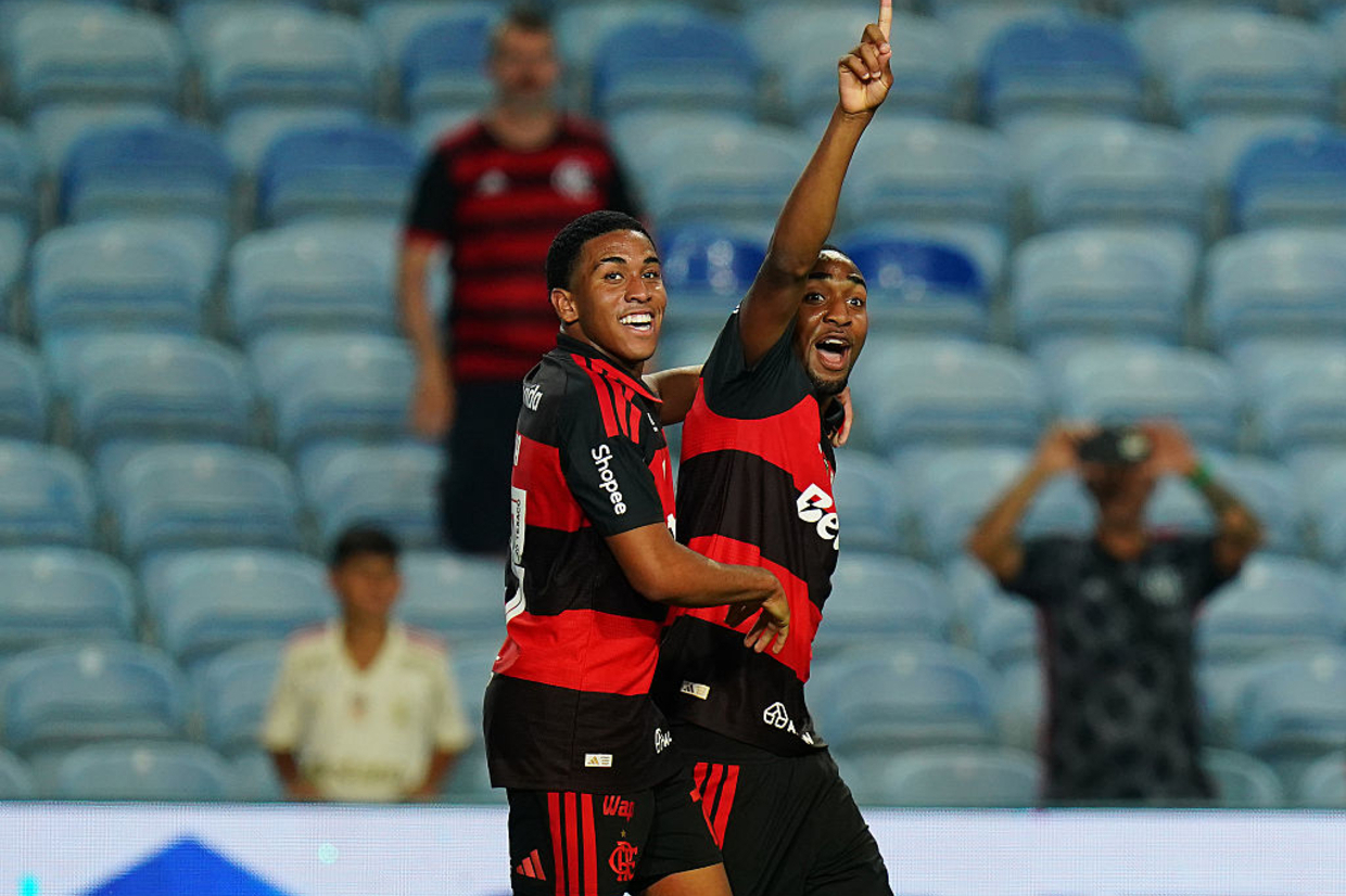 Flamengo supera Lausanne-sport com brilho de jovens talentos em Portugal