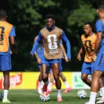 Tchouaméni retoma atividades com a seleção francesa visando as quartas da Copa 2026