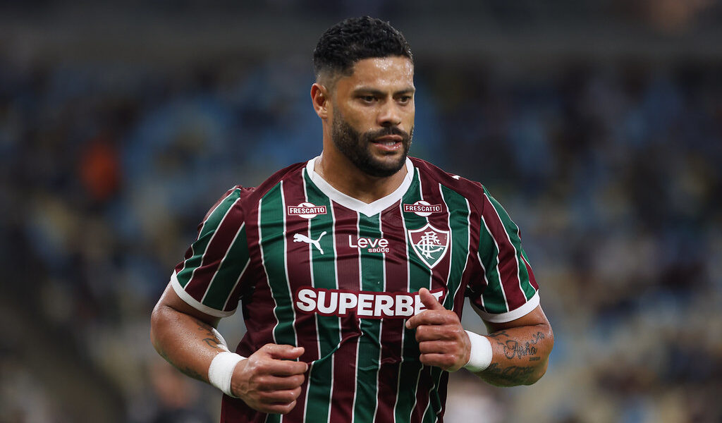 Hulk é regularizado no BID e ganha condições de jogo pelo Fluminense
