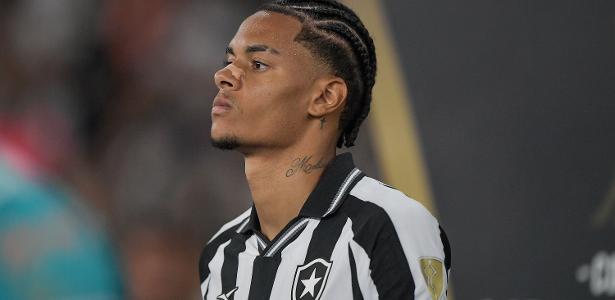 São Paulo altera estratégia e busca compra definitiva de Newton após impasse com Ferraresi
