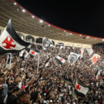Vasco garante receita milionária com negociações de Andrey Santos e Gabriel Pec
