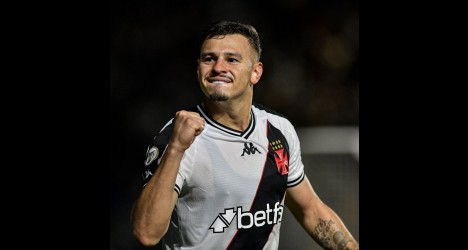 Hugo Moura deixa o Vasco e acerta transferência para o futebol árabe