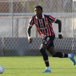 Arboleda reencontra o São Paulo após buscar ajuda psicológica e superar crise