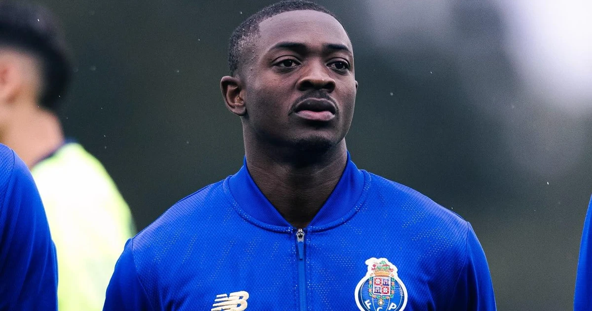 Botafogo formaliza oferta por Domingos Andrade para reforçar o meio-campo